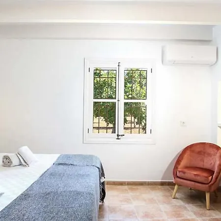 Spend Your Days Relaxing In Comfort * 普拉