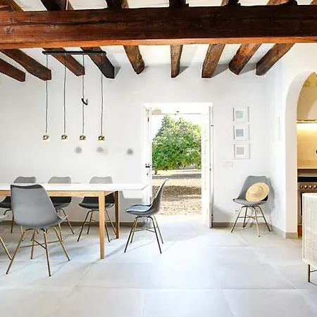 Spend Your Days Relaxing In Comfort Appartement Pula